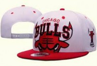 Gorra Visera Plana Bulls Rojo Con Blanco Original